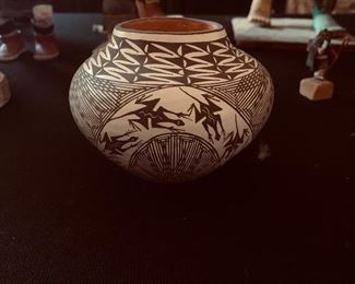 Acoma pot