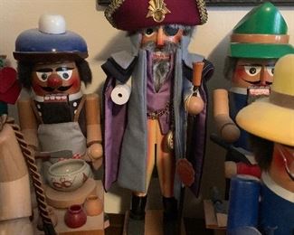 About a hundred Steinbach nutcrackers