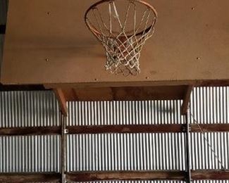 Basketball hoop