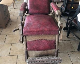 KOKEN BARBERS CHAIR FROM yrs 1896-1906