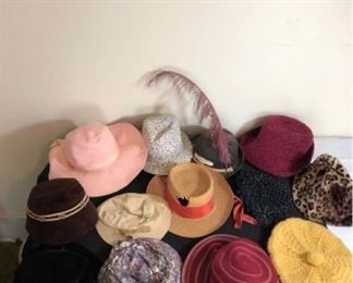 Assortment of Ladies Vintage Hats