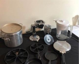 Assortment of Kitchen Items