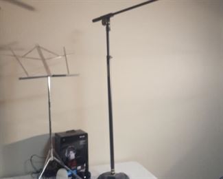Hercules mic stand with music stands https://ctbids.com/#!/description/share/311861