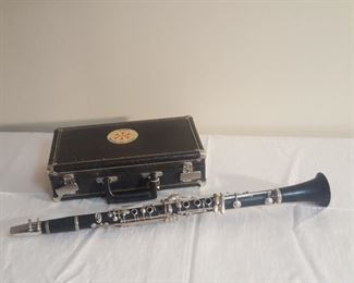 Vito clarinet https://ctbids.com/#!/description/share/311876