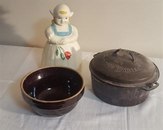 Cookie jar, cast iron pot and stoneware https://ctbids.com/#!/description/share/311955