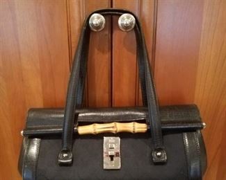 Original Gucci purse with orignial dust bag