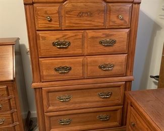 #49	Broyhilll chest of drawers with 5 drawers. Solid oak. 36"x17"x56"	 $150.00 
