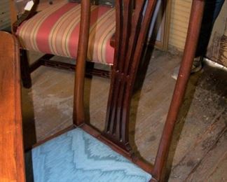 Set of 4 mahogany chairs