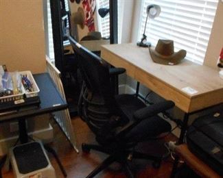 mirror, office chair and computer desk, small table, etc.