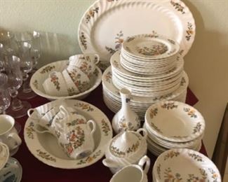 Aynsley Cottage Garden pattern