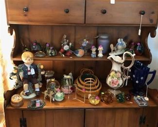 Hutch, collectibles, home decor
