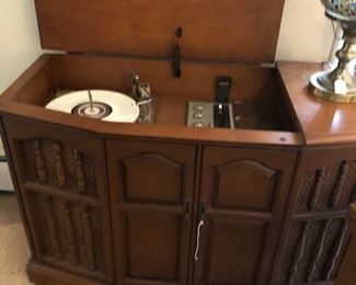 Record player, collector vinyl record albums, lamp