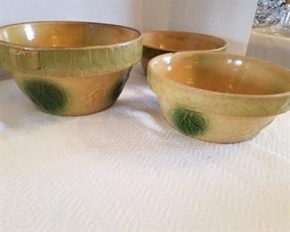 Yellow ware pottery mixing bowls
