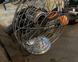 FRESH'ND AIRE Model 18 Vintage Fan