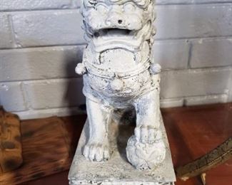 Foo Dog Statue
