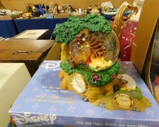 Winnie Pooh Water globe