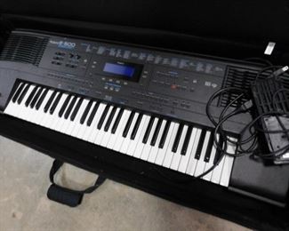 Roland E-500 Electronic keyboard with stand and case