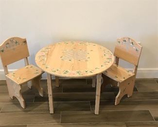 Child’s tea table and chairs ❤️