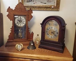 Antique Waterbury Kitchen clock & Seth Thomas 8 Bells Mantle clock.