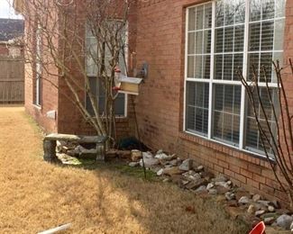 yard bench   bird feeder