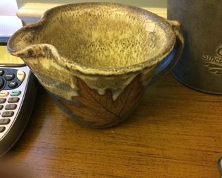 Pottery bowl with leaf by Alewine