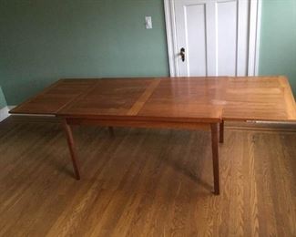 Vintage Danish Modern Teak Dining Table https://ctbids.com/#!/description/share/315383