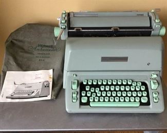 Hermes Ambassador Typewriter https://ctbids.com/#!/description/share/315388