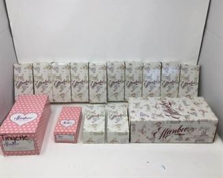 Effanbee Surprise! https://ctbids.com/#!/description/share/316076