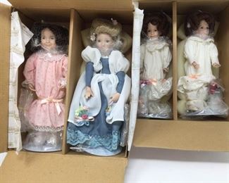 Ashton Drake Dolls set of 4. https://ctbids.com/#!/description/share/317141