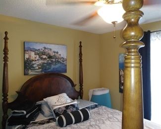 4 post queen size bed