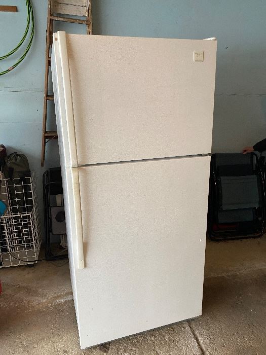 Whirlpool E18PK refrigerator Freezer 