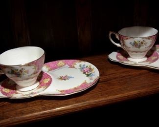 "ROYAL ALBERT" DESSERT PLATE & CUP