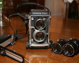 NICE - CLEAN MAMIYA C 220