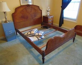 Vintage Bed 