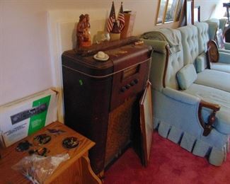 Antique Floor Model Radio 