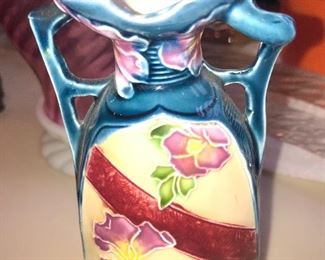 OLDER MOORCROFT VASE