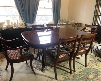 UNIVERSAL TABLE & CHAIRS