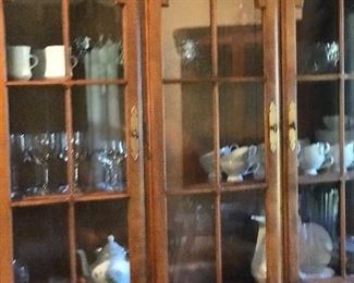 Ethan Allen china cabinet 