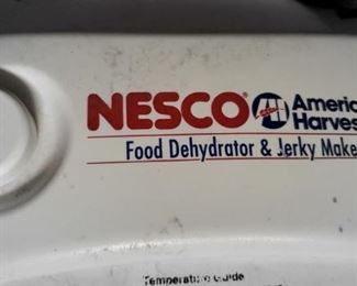 NESCO Food Deydrator & Jerky Maker