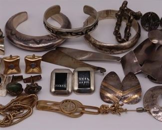 JEWELRY Assorted Gold and Silver Jewelry Grouping
