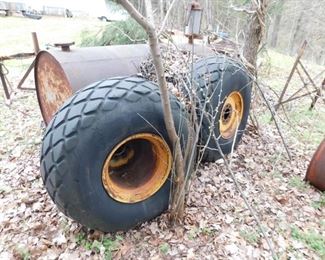 Large Industrial Tractor Wheels and Tires