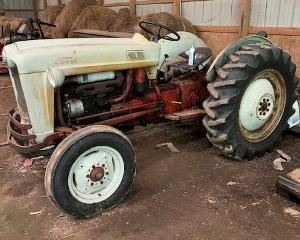 1953 Ford Jubilee Tractor (converted to 12V)