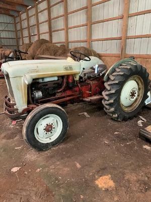 1953 Ford Jubilee Tractor (converted to 12V)