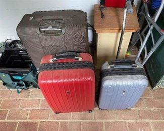 Assorted Luggage/Travel Cases