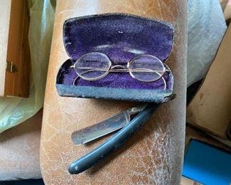 Straight Razor/Spectacles
