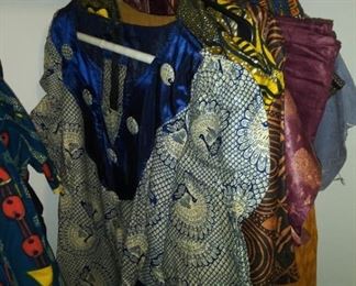 Traditional Nigerian clothing men's and Ladies. 