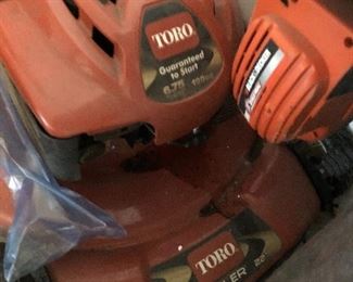 Toro Personal Pace Recycler 22" lawnmower