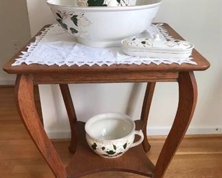 Pitcher & Bowl set https://ctbids.com/#!/description/share/317389