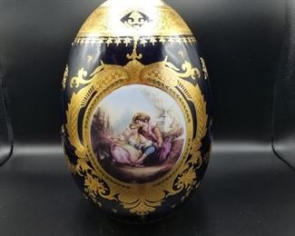 Ornate Large Decorative Porcelain Egg Shaped Art https://ctbids.com/#!/description/share/317426