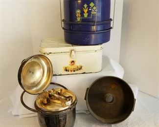 Vintage Metal Kitchen Collection
https://ctbids.com/#!/description/share/317413